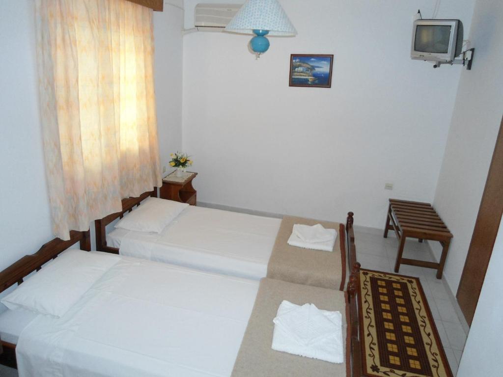 Evi Apartments And Studios Theológos Habitación foto