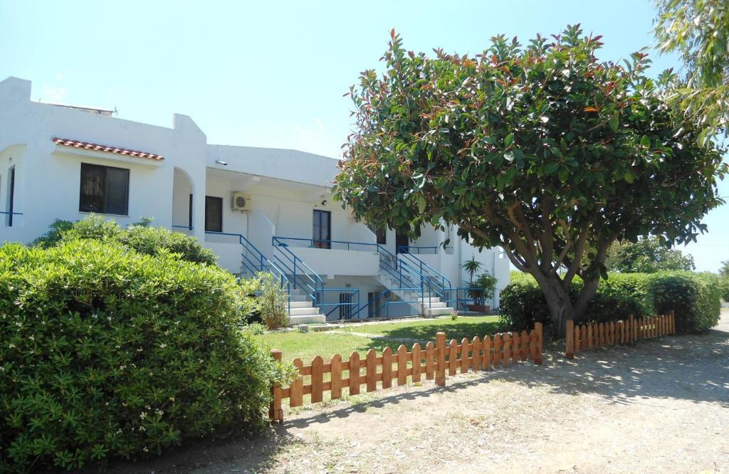 Evi Apartments And Studios Theológos Habitación foto