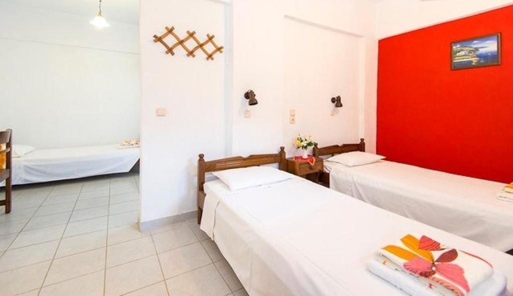 Evi Apartments And Studios Theológos Habitación foto