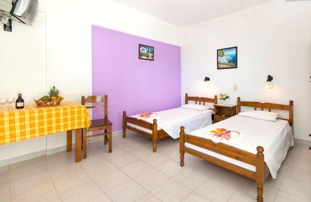 Evi Apartments And Studios Theológos Habitación foto